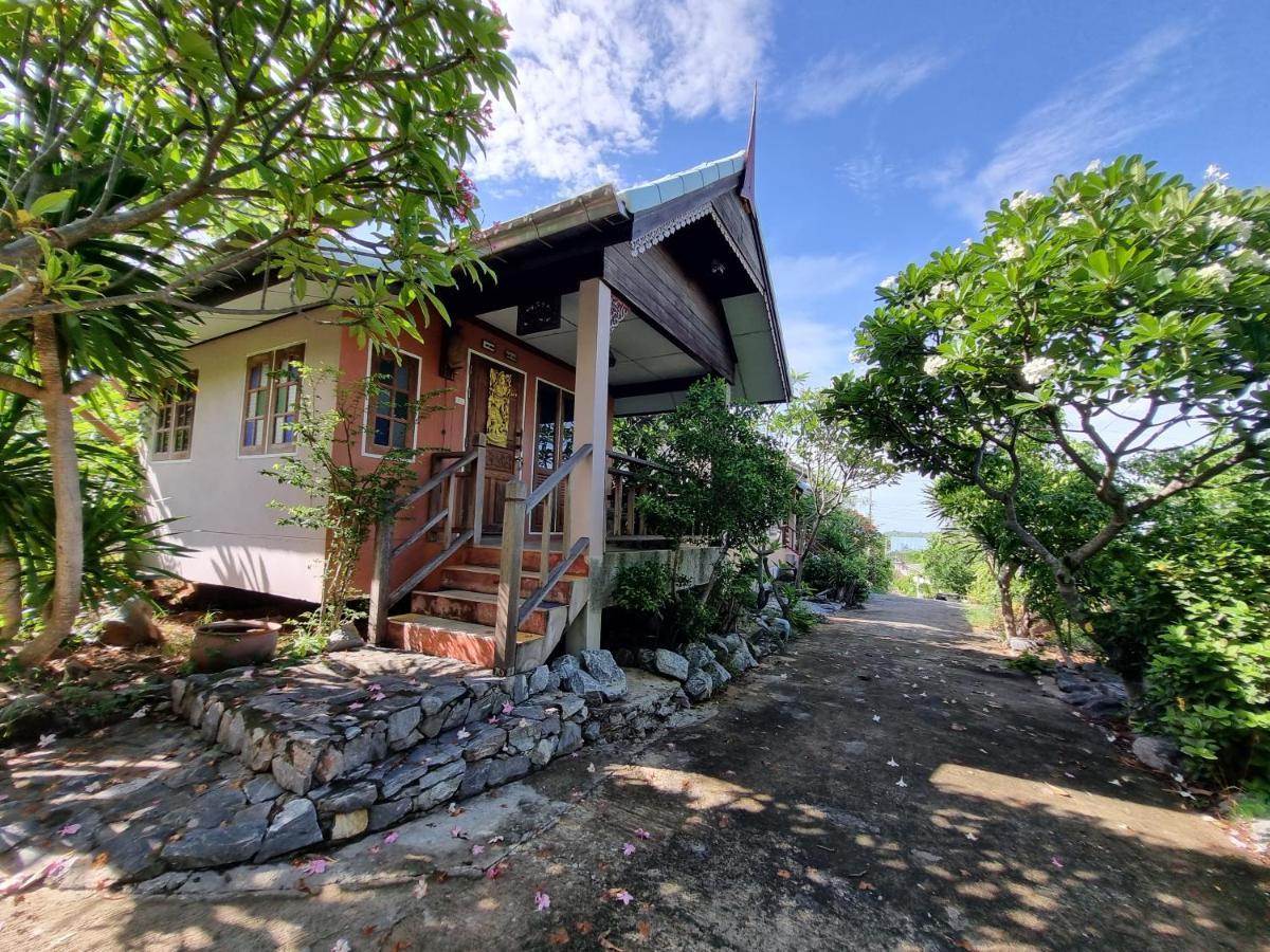 Hello Sichang Bungalow Ко-Січанг Екстер'єр фото