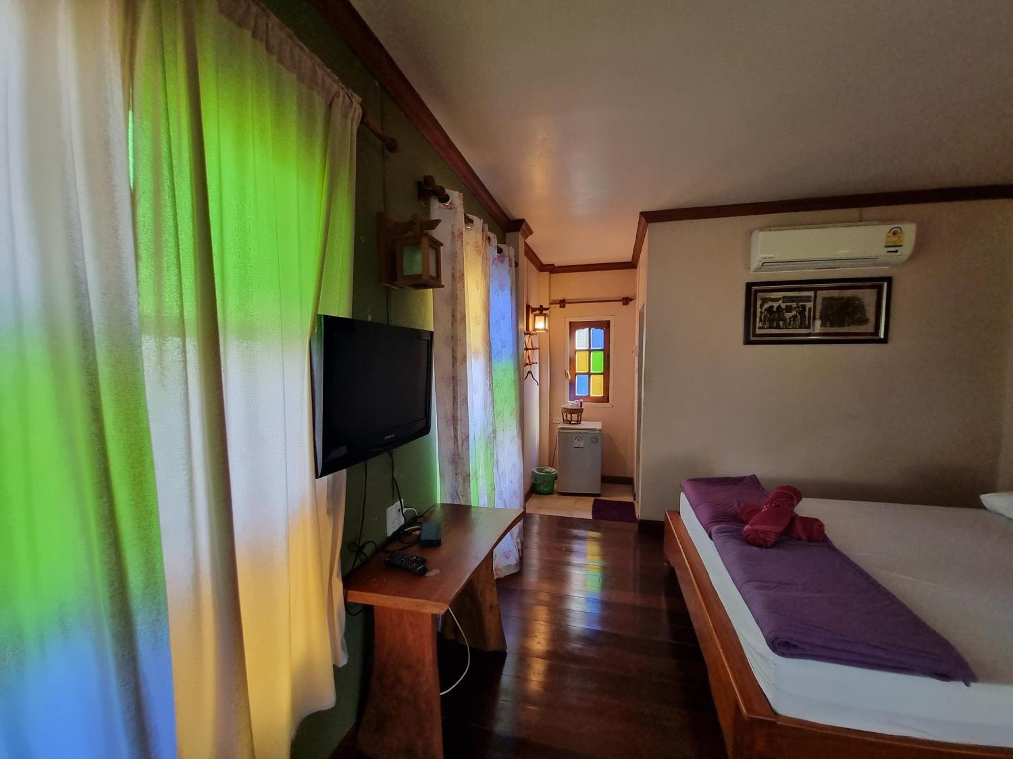 Hello Sichang Bungalow Ко-Січанг Номер фото